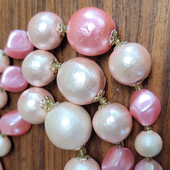16" PINK SPUN cotton Beaded Vintage Necklace - Picture 3 of 4